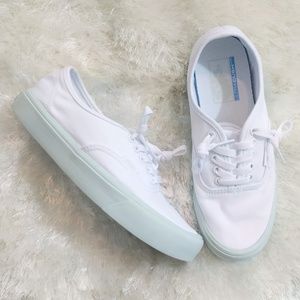 Vans | Shoes | Vans Ultra Cush Lite Canvas Sneakers | Poshmark
